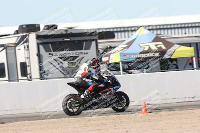 media/Dec-07-2025-CVMA (Sun) [[3e7d2de5dc]]/Race 10-Formula 40 Open/